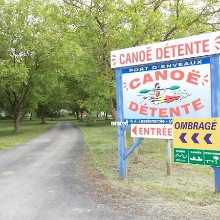 C - Ferme Du Port D'enveaux - Au Bord De La Dordogne *
